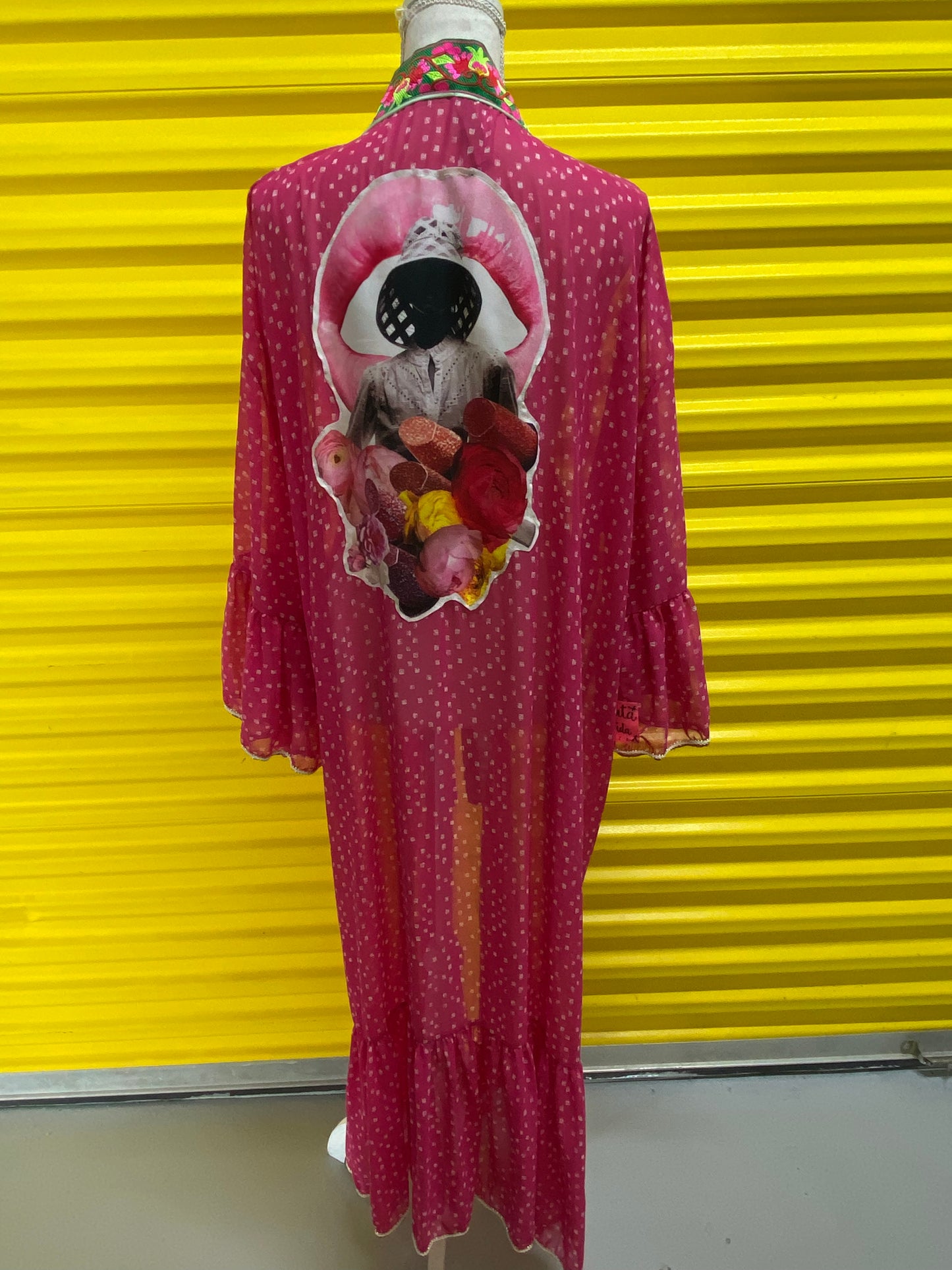 Kimono à pois et volants Disfruta la vida Ibiza