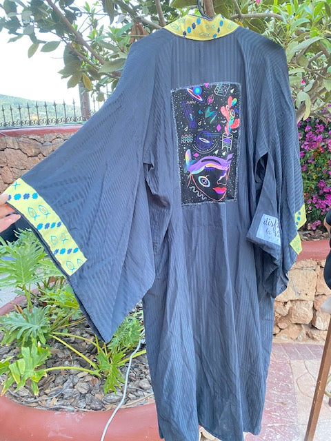 kimono noir traditionnel