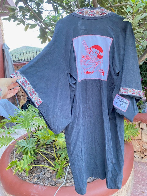 kimono noir texturé